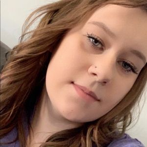 Meet your Posher, Kendra